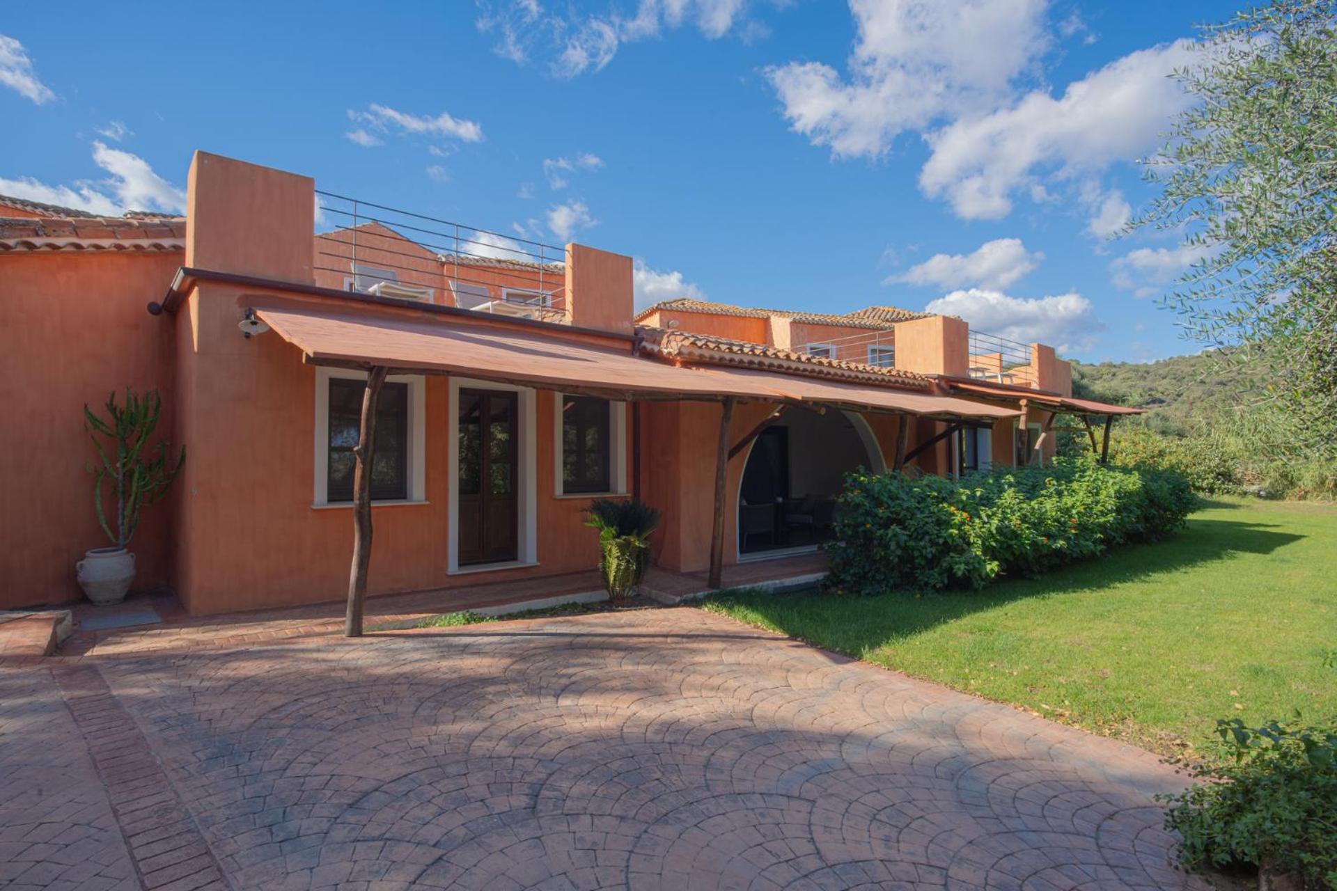 Felix Hotels - Galanias Hotel & Retreat Bari Sardo Exterior photo